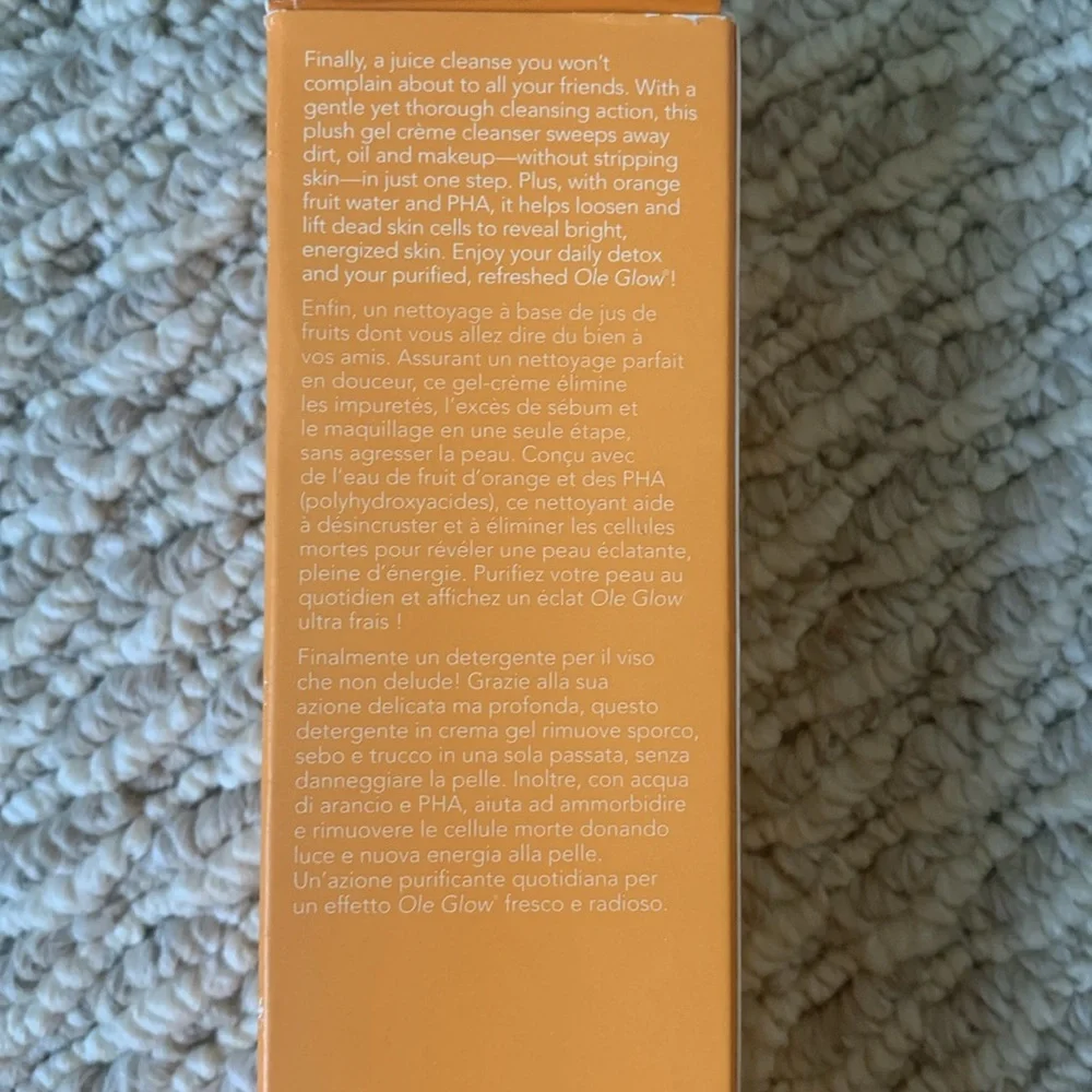 Ole Henriksen Truth Juice Daily Cleanser - Orange